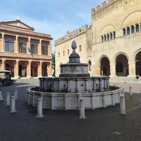 Appartamento In Piazza Cavour Centro Storico Rimini Eksteriør bilde