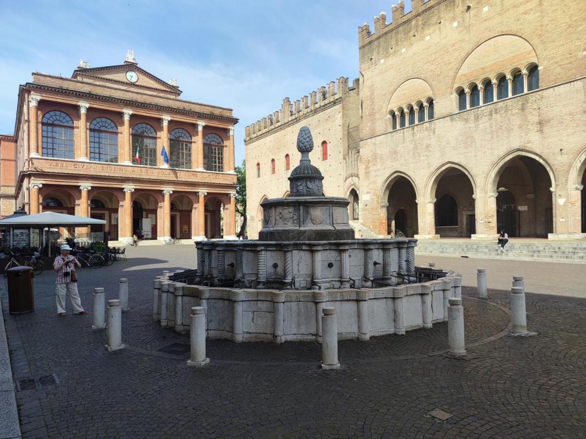 Appartamento In Piazza Cavour Centro Storico Rimini Eksteriør bilde